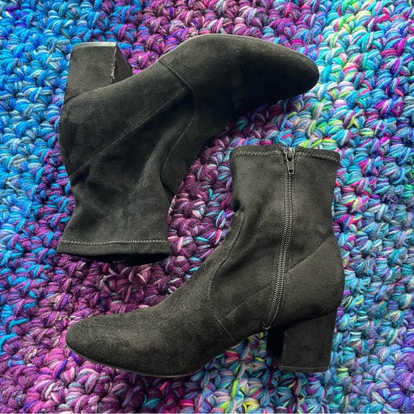 Black Faux Suede Block Heel Ankle Booties - Picture 3 of 5